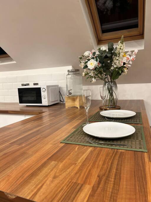 Peaceful 2-Bedroom Haven Peterborough Esterno foto